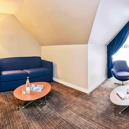 מלון Mercure Centre Parlement 4*