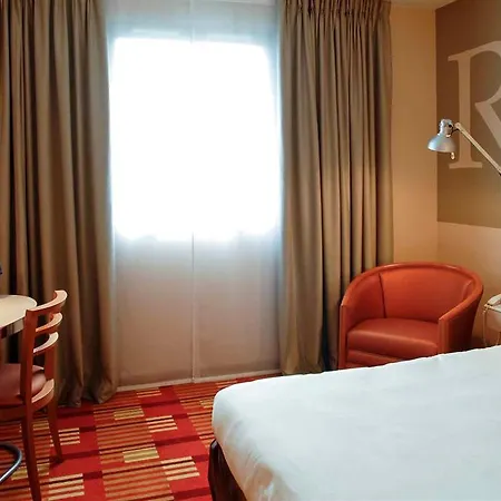מלון Mercure Centre Parlement רן