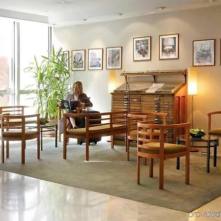 Mercure Centre Parlement 4*